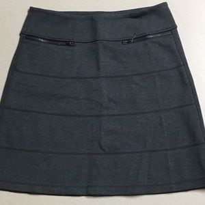 Athleta gray knit skirt with pockets SZ S